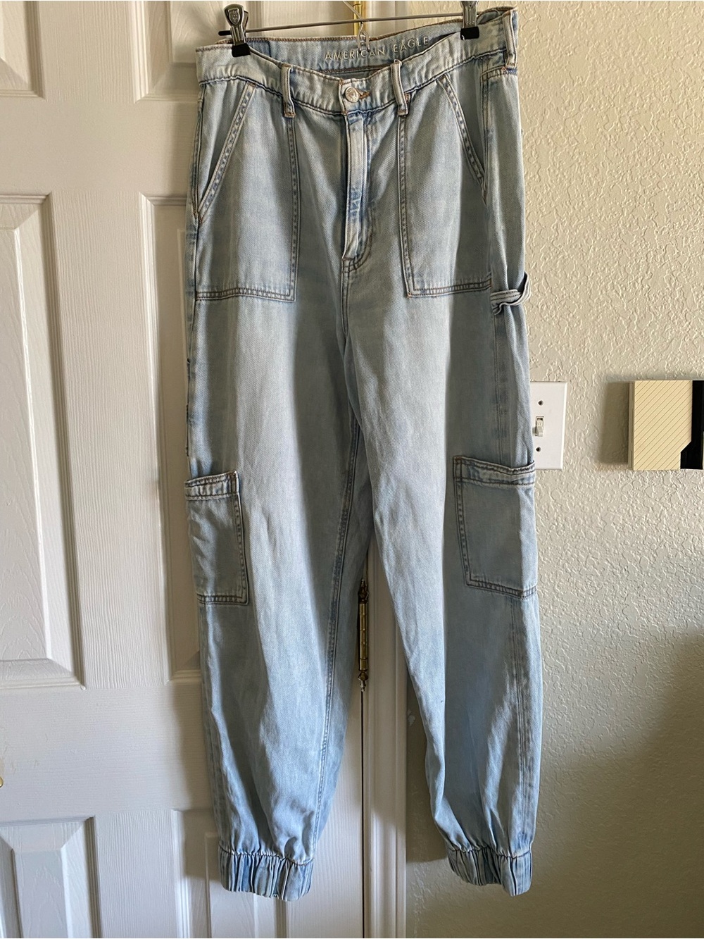 American Eagle Outfitters Light Wash Denim Ankle Cuffed Cargo Jeans